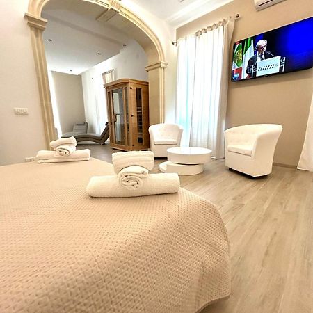 Bed E Suite Domar Brindisi Exteriör bild