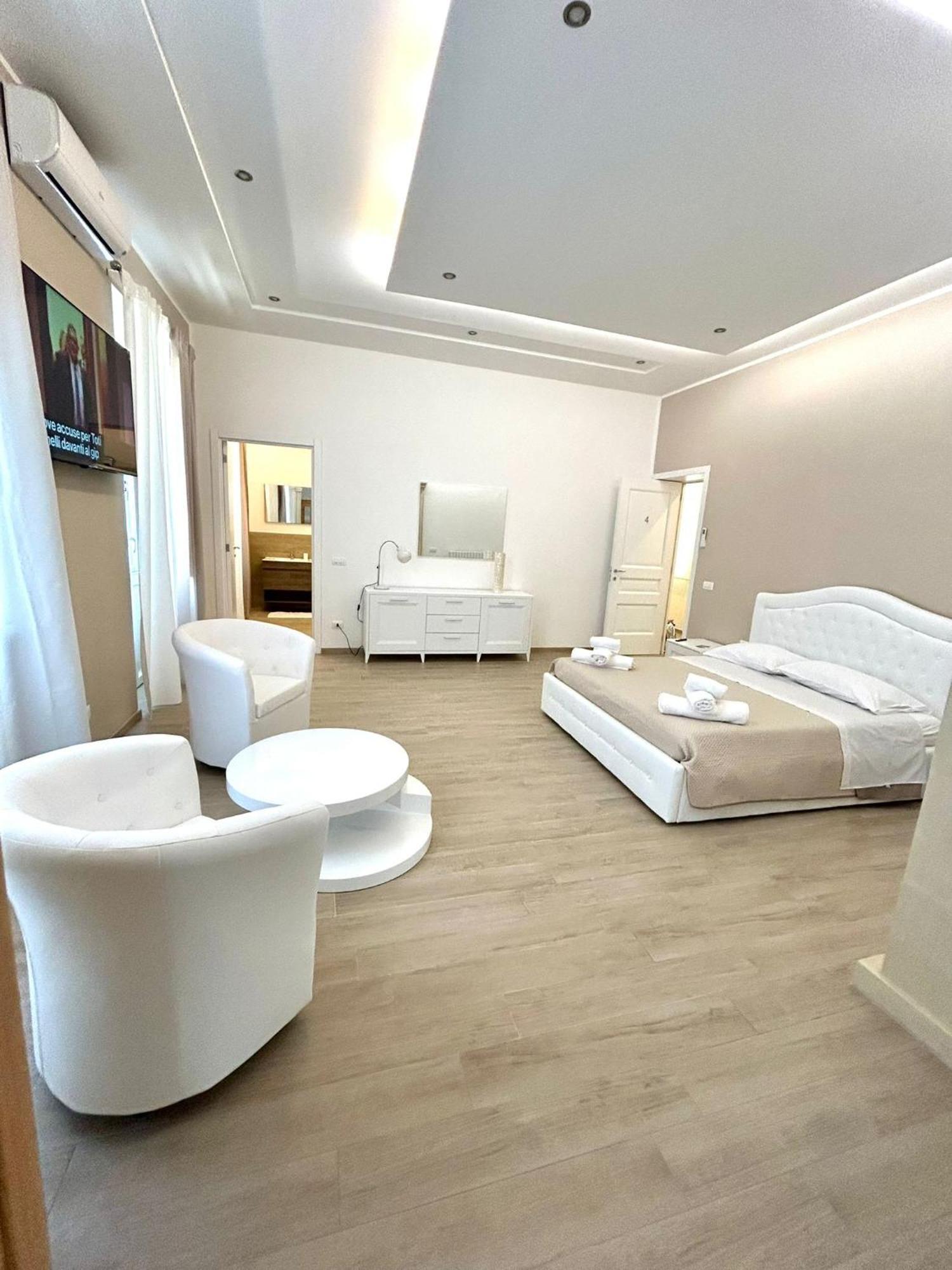 Bed E Suite Domar Brindisi Exteriör bild