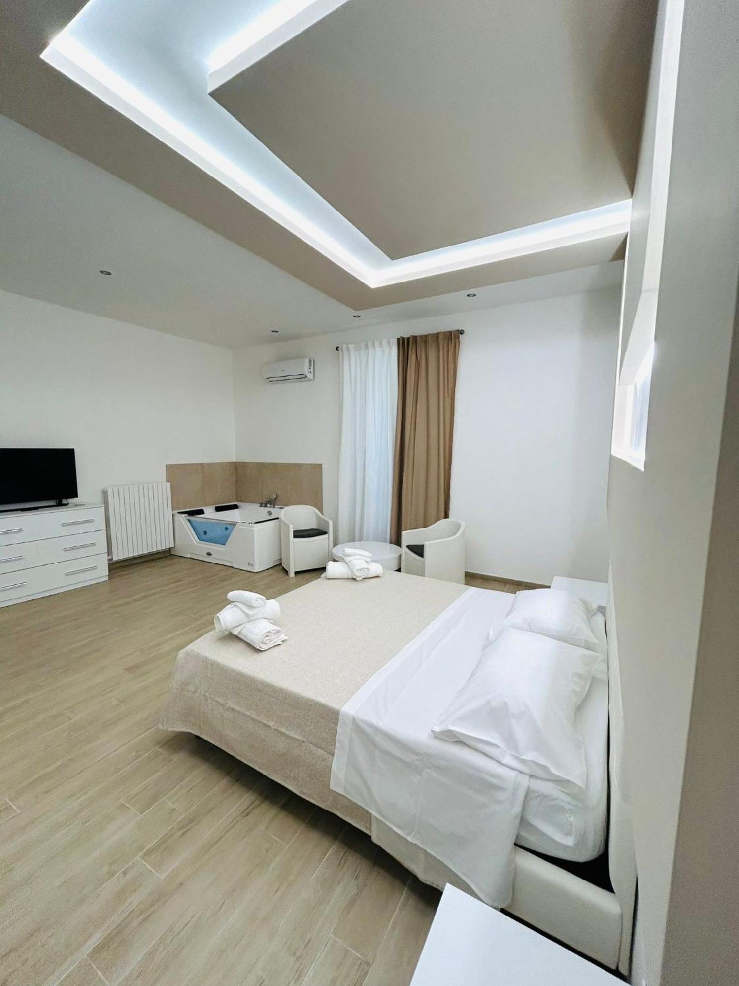 Bed E Suite Domar Brindisi Exteriör bild