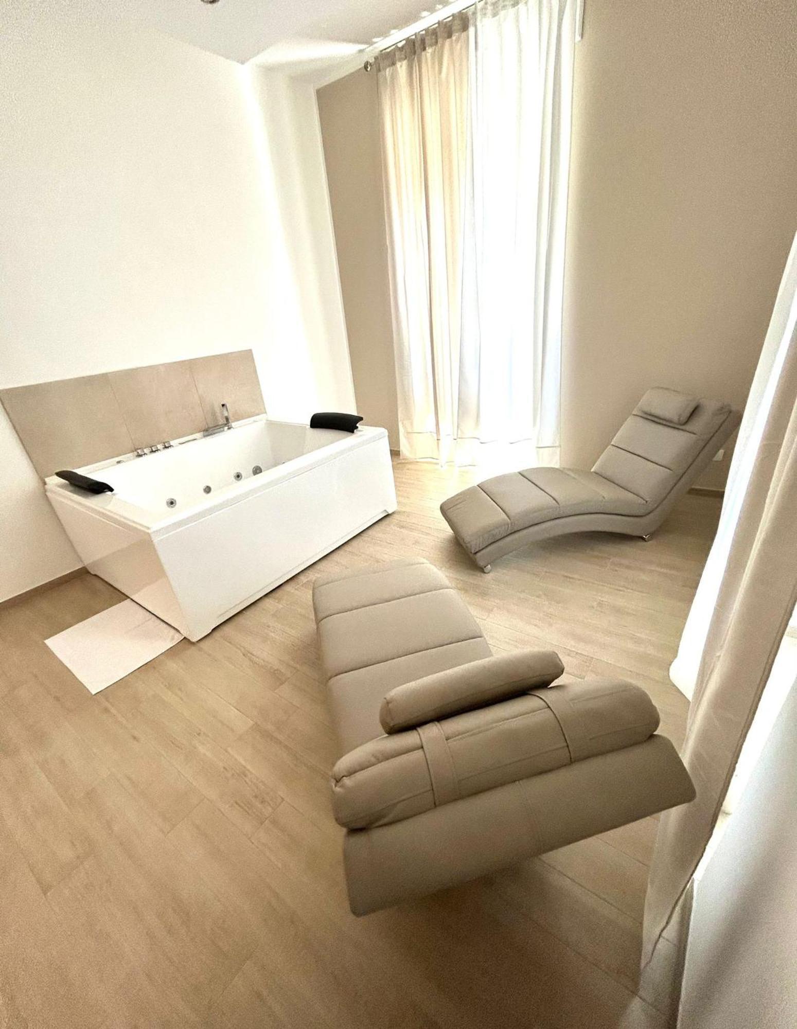 Bed E Suite Domar Brindisi Exteriör bild