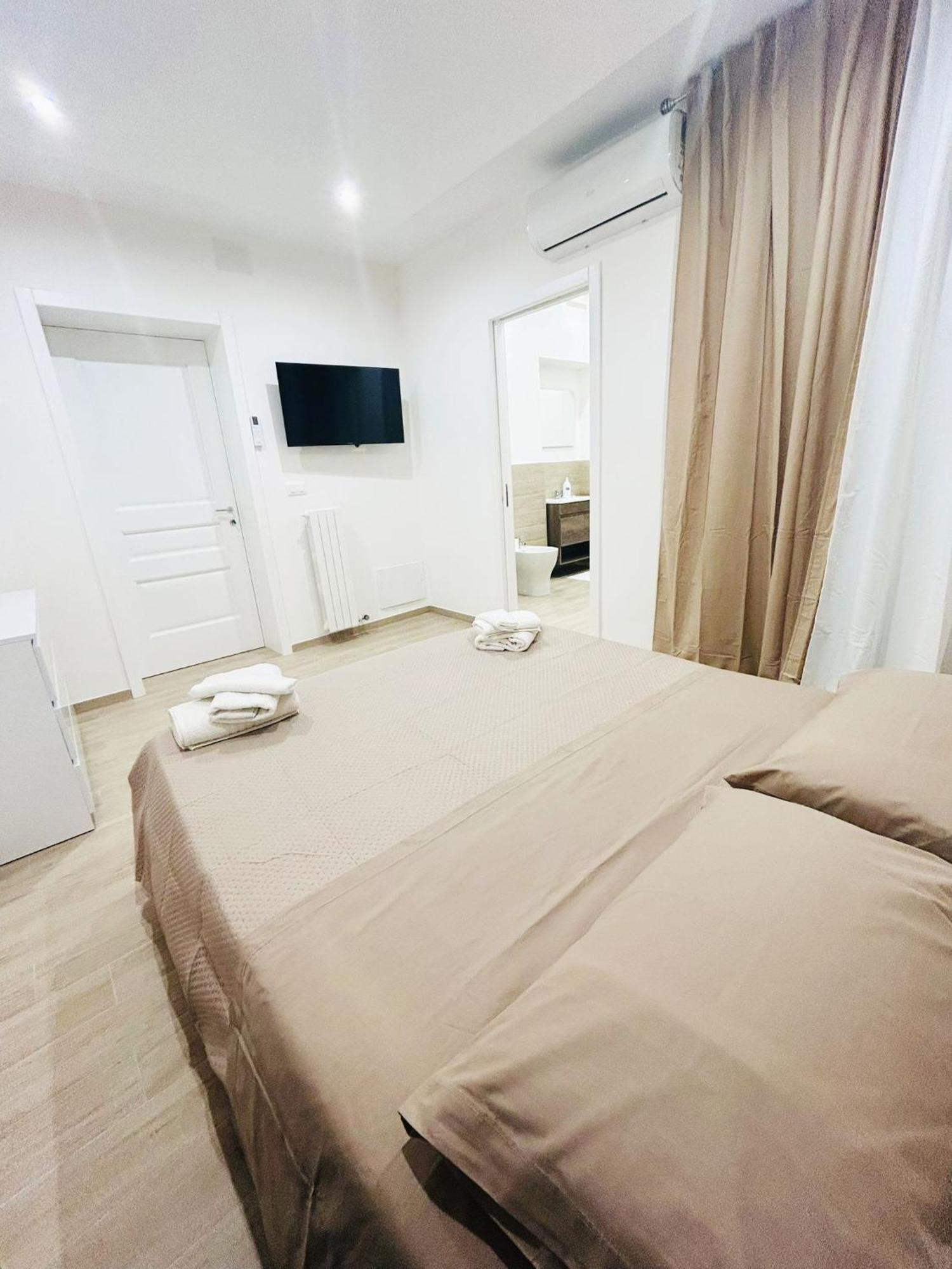 Bed E Suite Domar Brindisi Exteriör bild
