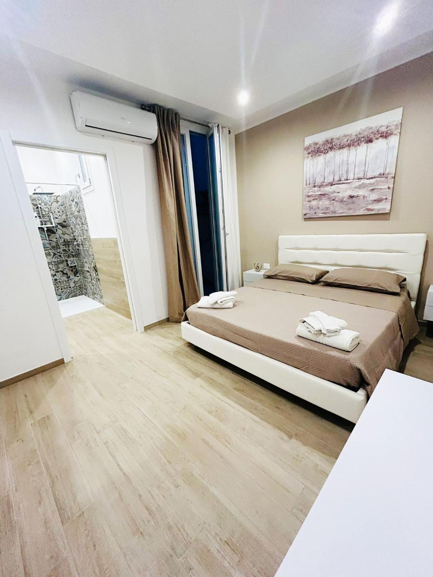 Bed E Suite Domar Brindisi Exteriör bild